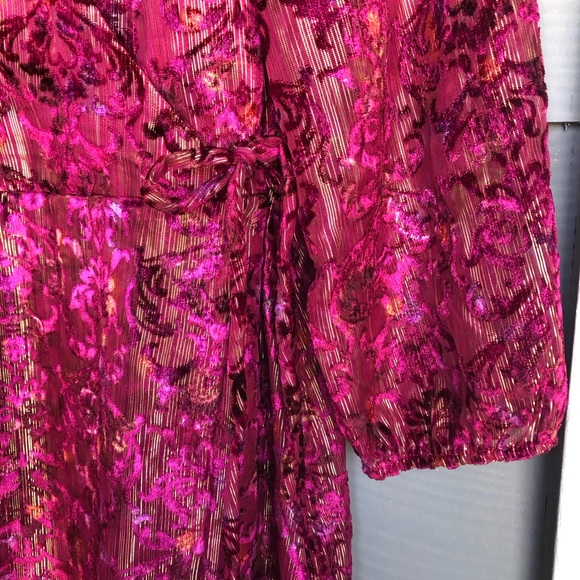 LOFT NEW Petite Size 10 Elegant Velvet Fuchsia Wrap Dress. Mini,Shimmer Floral. - Picture 8 of 12